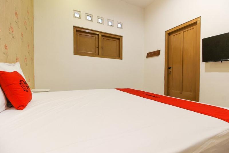 Reddoorz Near Rs Sarjito Yogyakarta Hotel Buitenkant foto