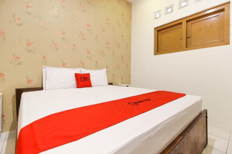 Reddoorz Near Rs Sarjito Yogyakarta Hotel Buitenkant foto